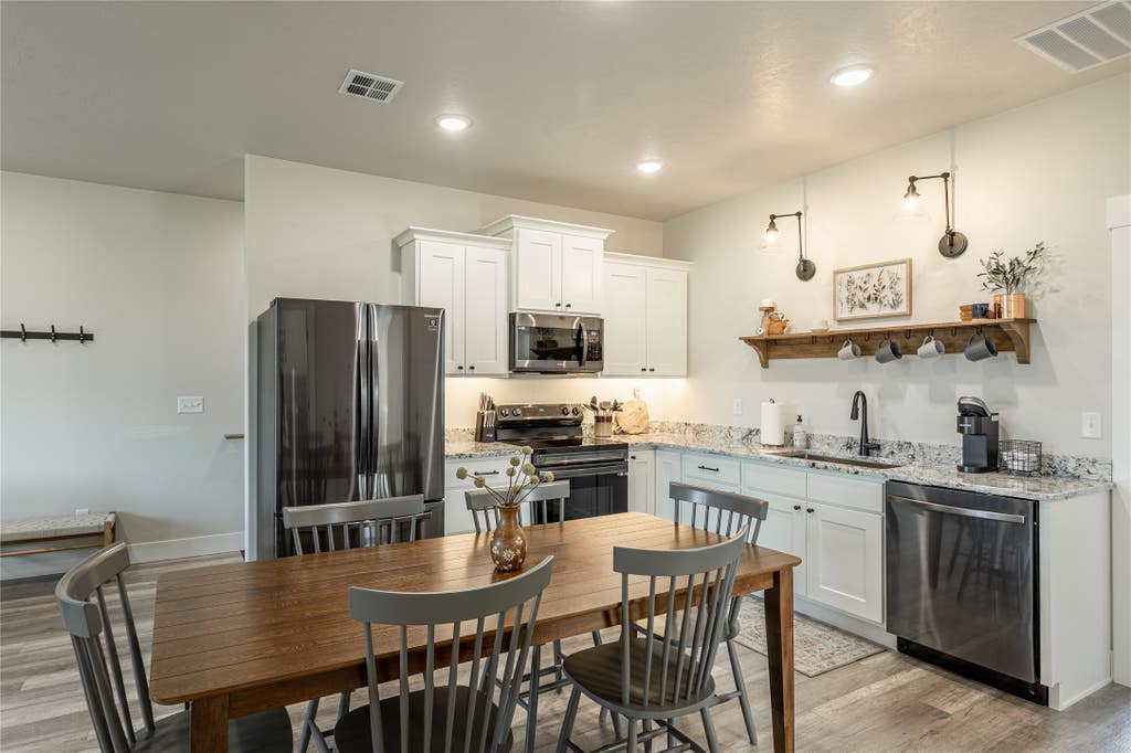 Photo of 125 Kyle Lane, Hamilton, MT 59840 (MLS # 30075960)
