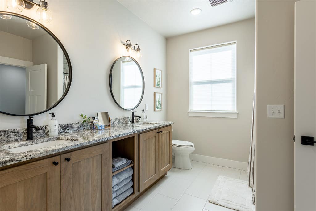 Photo of 125 Kyle Lane, Hamilton, MT 59840 (MLS # 30075960)