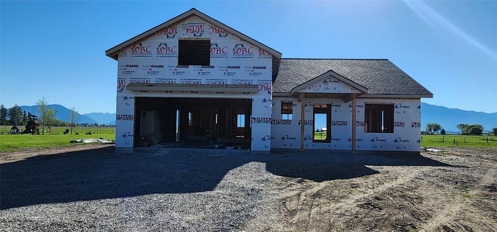 Photo of 2163 Twin Bucks Trail, Kalispell, MT 59901 (MLS # 30070920)