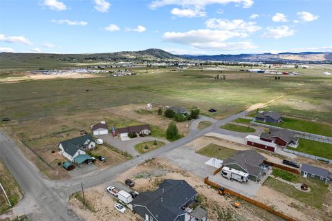 Tiny photo for 5941 Porter Avenue, Butte, MT 59701 (MLS # 30071967)