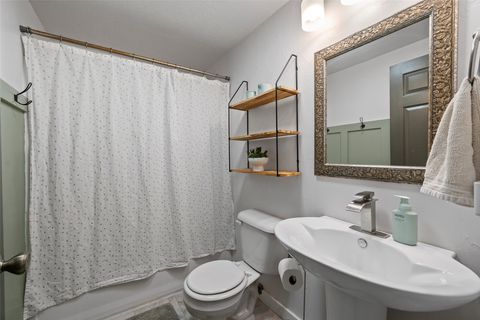 Tiny photo for 5941 Porter Avenue, Butte, MT 59701 (MLS # 30071967)