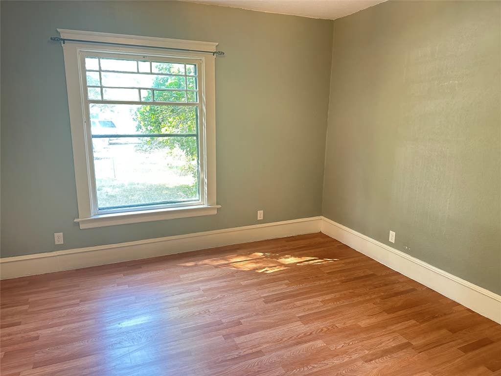Photo of 721 5th Avenue S, Great Falls, MT 59405 (MLS # 30076227)