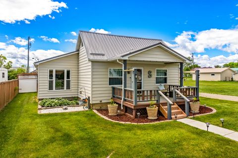 Tiny photo for 64 3rd Avenue S, Stanford, MT 59479 (MLS # 30073320)
