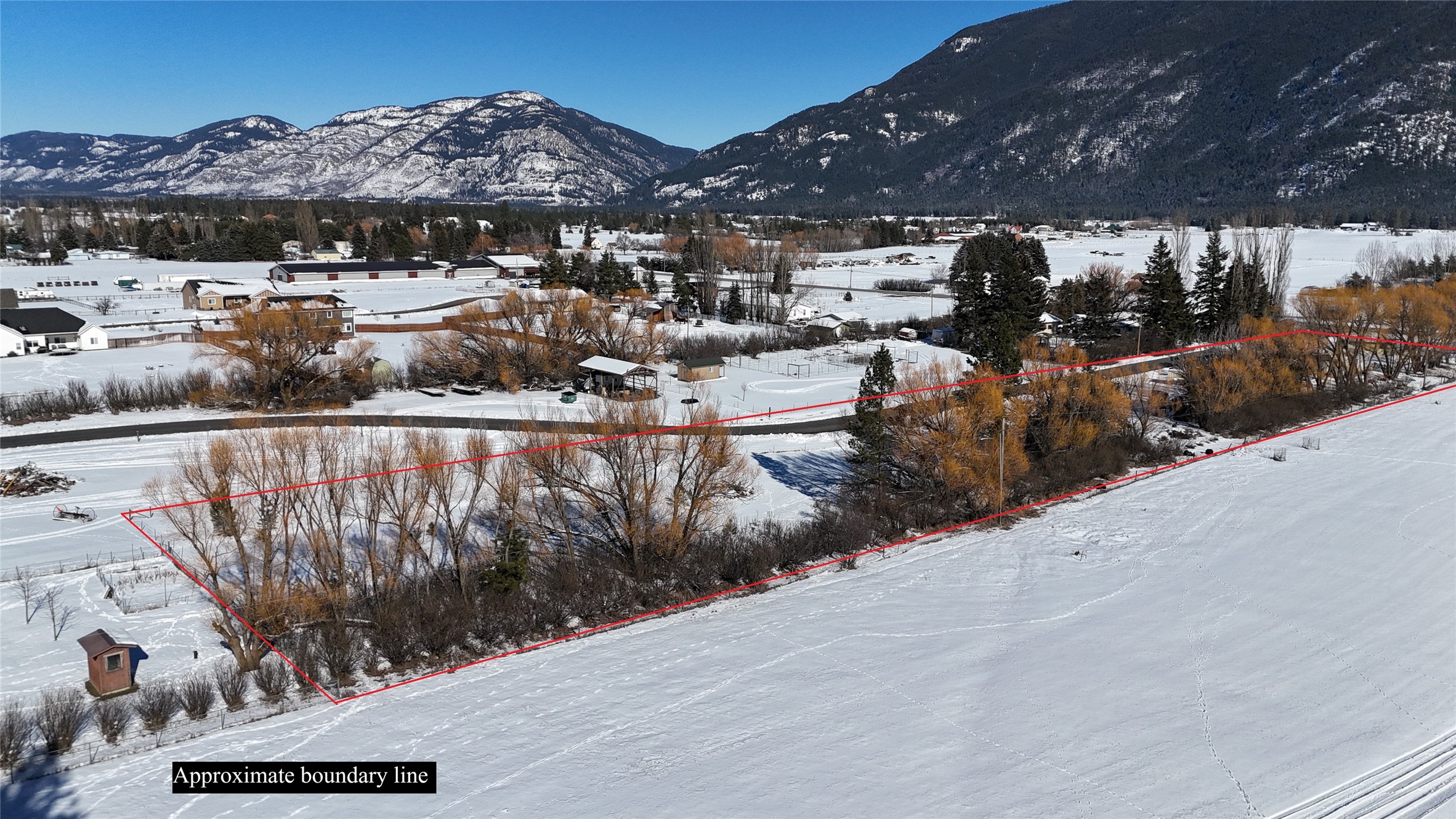 100 & 158 Lynnewood Drive