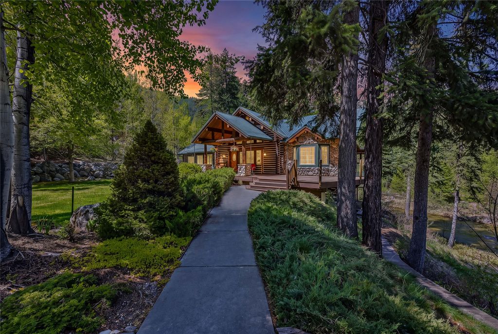 Photo of 1220 Bear Creek Trail, Victor, MT 59875 (MLS # 30070470)