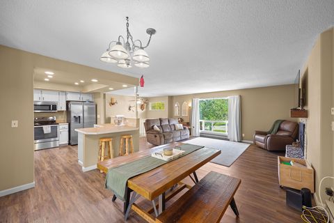 Tiny photo for 124 Park Avenue, Kalispell, MT 59901 (MLS # 30067751)