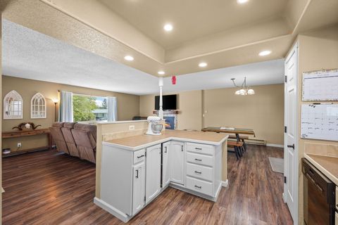 Tiny photo for 124 Park Avenue, Kalispell, MT 59901 (MLS # 30067751)