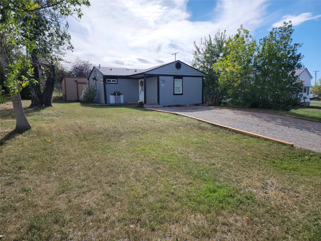 Photo of 1120 5th Avenue NW, Great Falls, MT 59404 (MLS # 30079306)