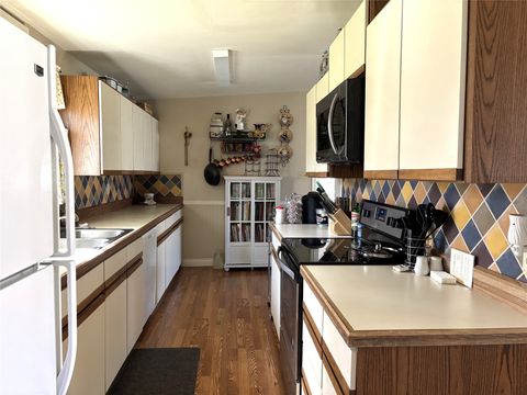 Tiny photo for 1420 13th Avenue SW, Great Falls, MT 59404 (MLS # 30069406)