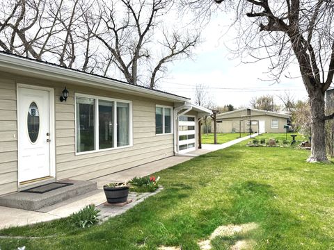 Tiny photo for 1420 13th Avenue SW, Great Falls, MT 59404 (MLS # 30069406)