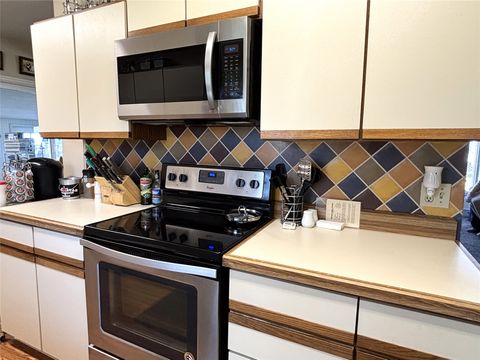 Tiny photo for 1420 13th Avenue SW, Great Falls, MT 59404 (MLS # 30069406)