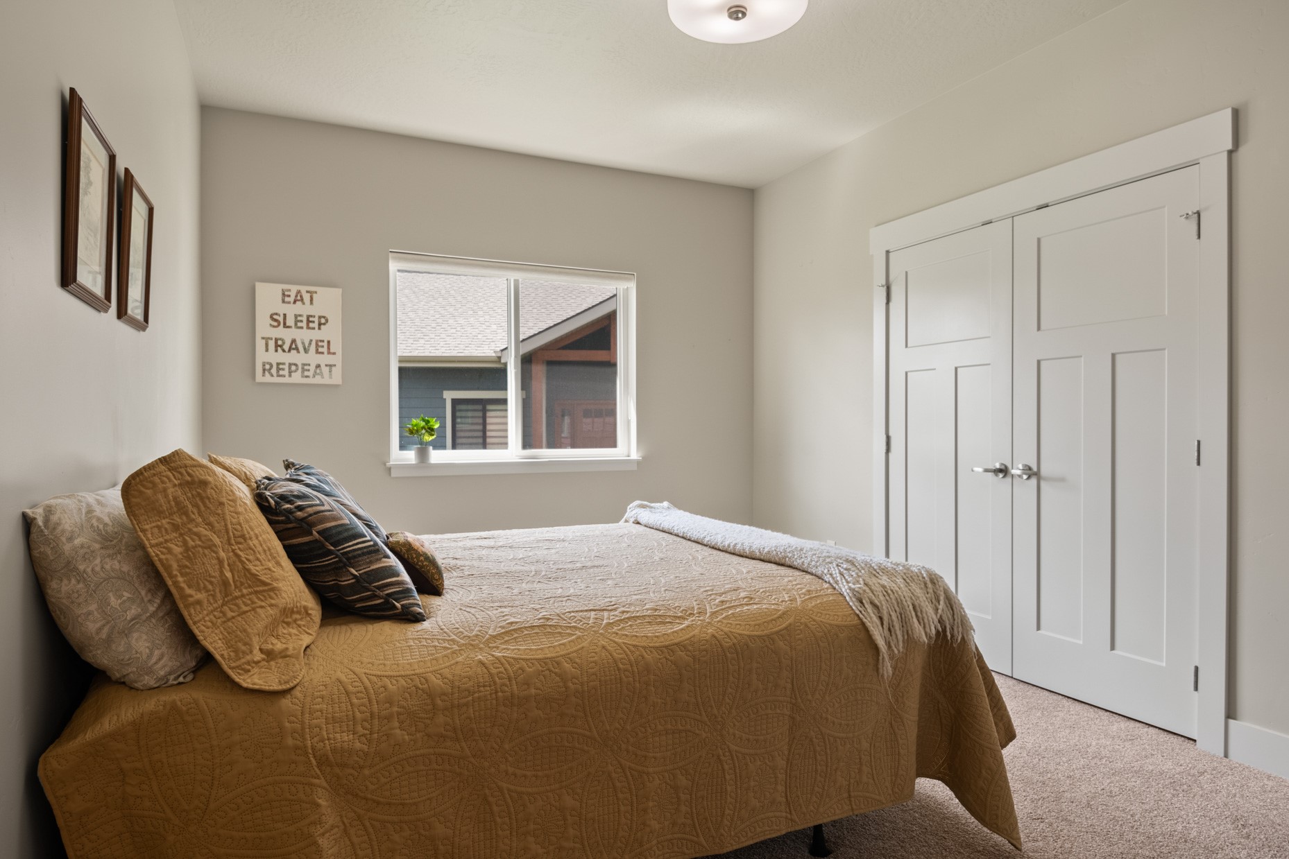 Missoula, Montana 59808, United States, 3 Bedrooms Bedrooms, ,2 BathroomsBathrooms,Residential,Active,121728