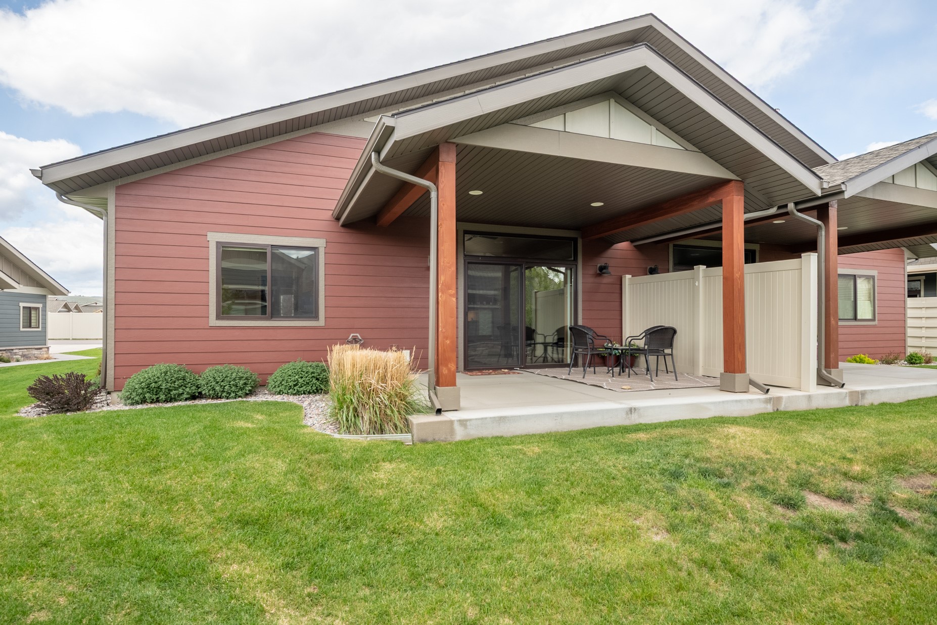 Missoula, Montana 59808, United States, 3 Bedrooms Bedrooms, ,2 BathroomsBathrooms,Residential,Active,121728