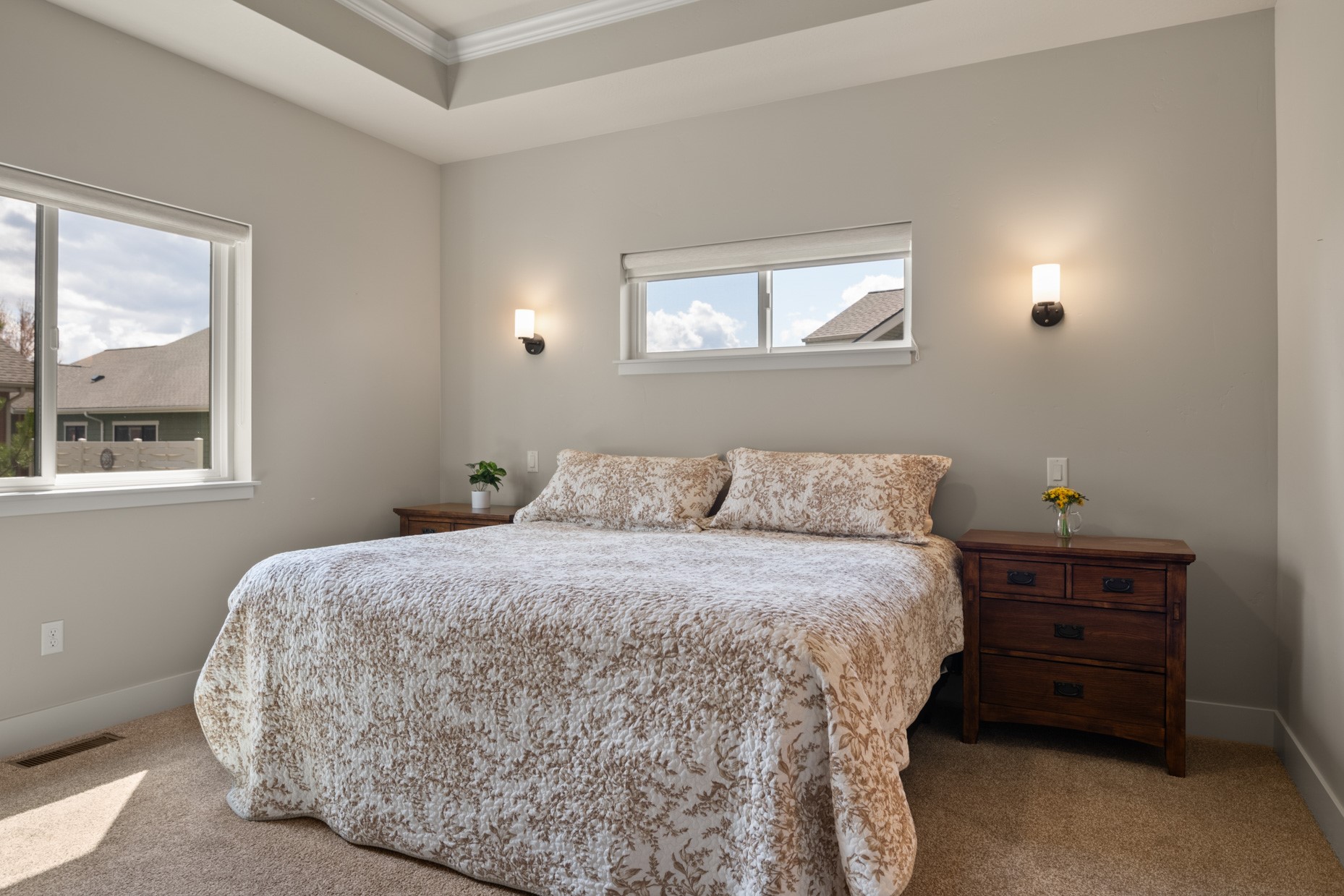 Missoula, Montana 59808, United States, 3 Bedrooms Bedrooms, ,2 BathroomsBathrooms,Residential,Active,121728