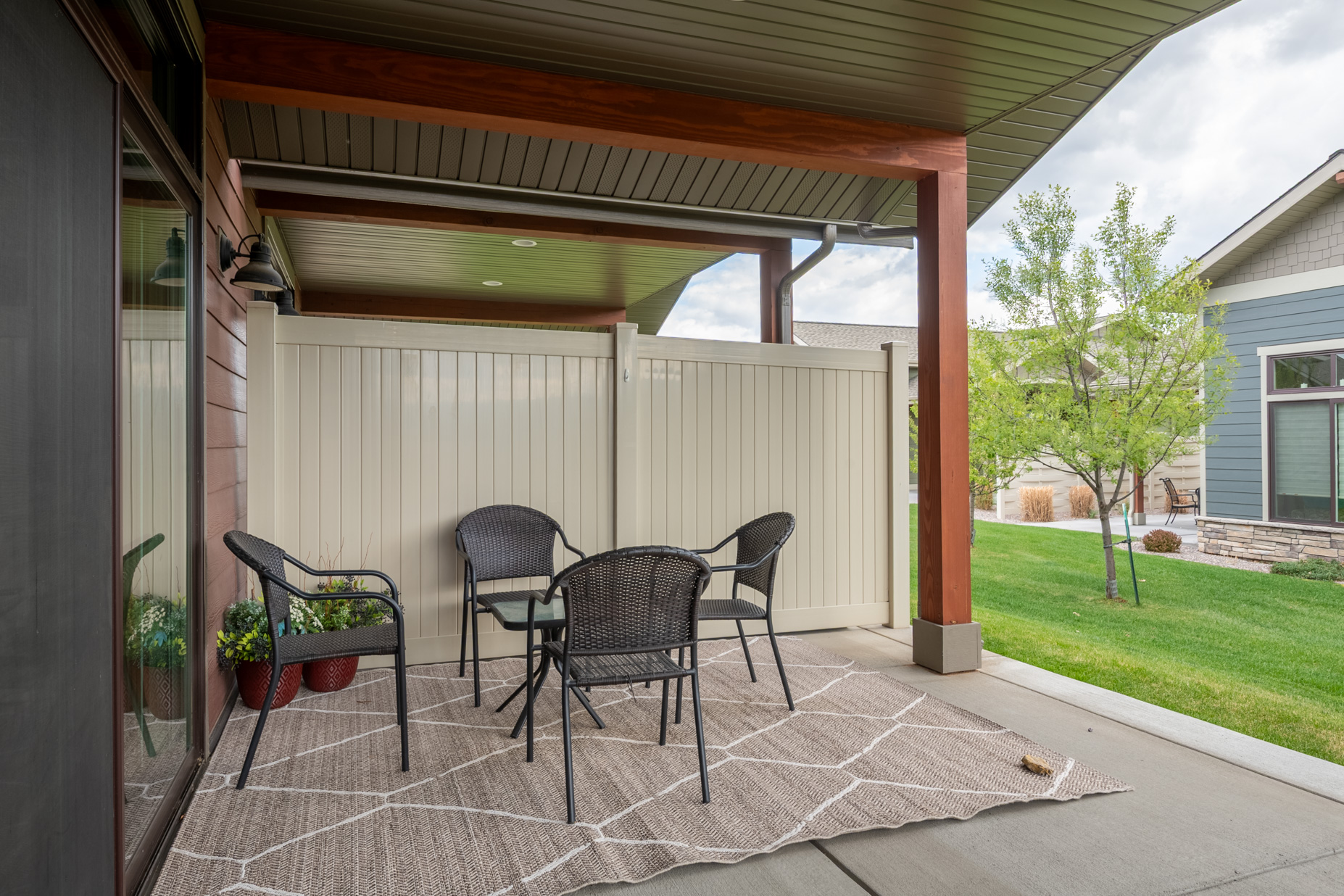 Missoula, Montana 59808, United States, 3 Bedrooms Bedrooms, ,2 BathroomsBathrooms,Residential,Active,121728