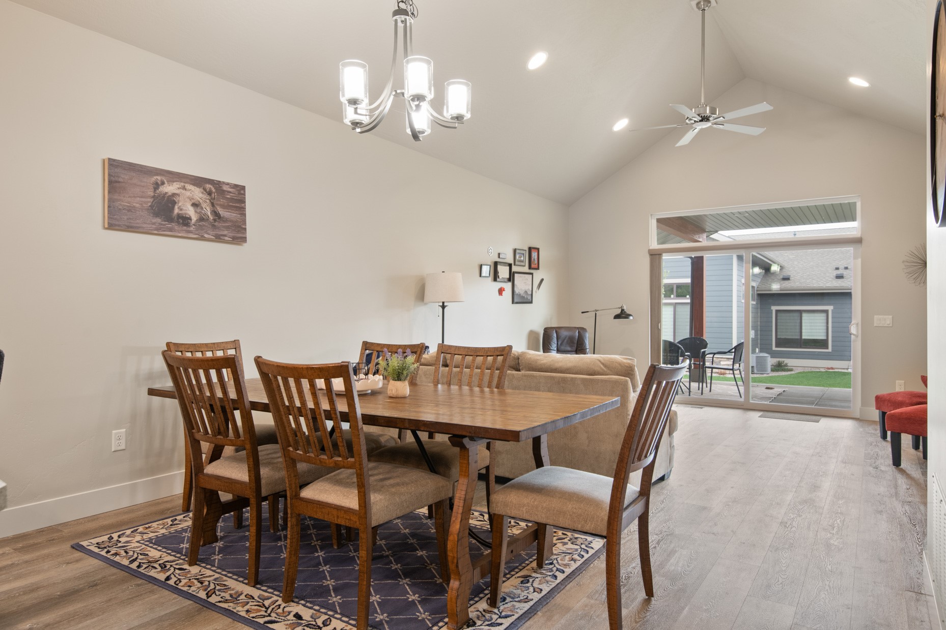 Missoula, Montana 59808, United States, 3 Bedrooms Bedrooms, ,2 BathroomsBathrooms,Residential,Active,121728