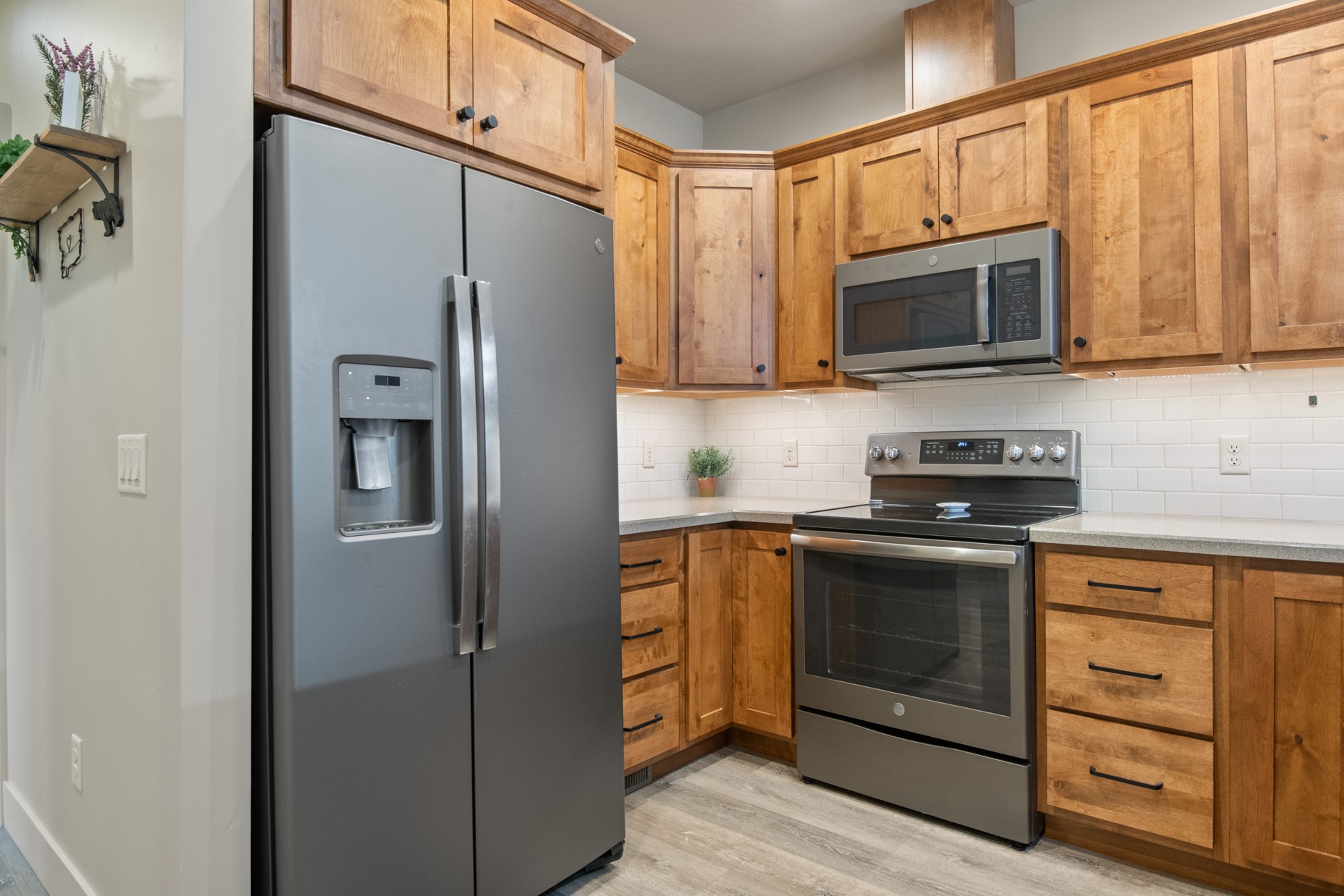 Missoula, Montana 59808, United States, 3 Bedrooms Bedrooms, ,2 BathroomsBathrooms,Residential,Active,121728