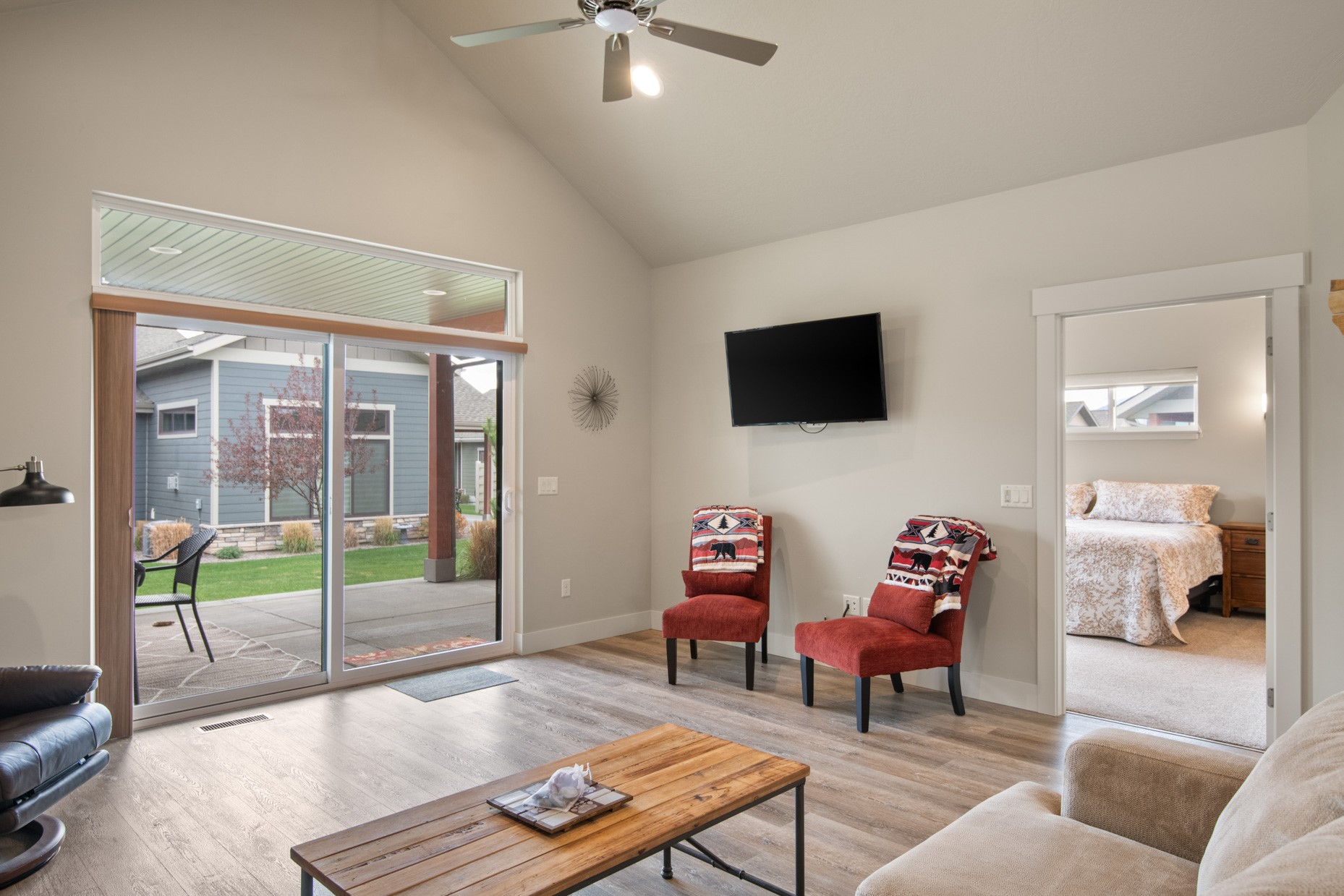 Missoula, Montana 59808, United States, 3 Bedrooms Bedrooms, ,2 BathroomsBathrooms,Residential,Active,121728