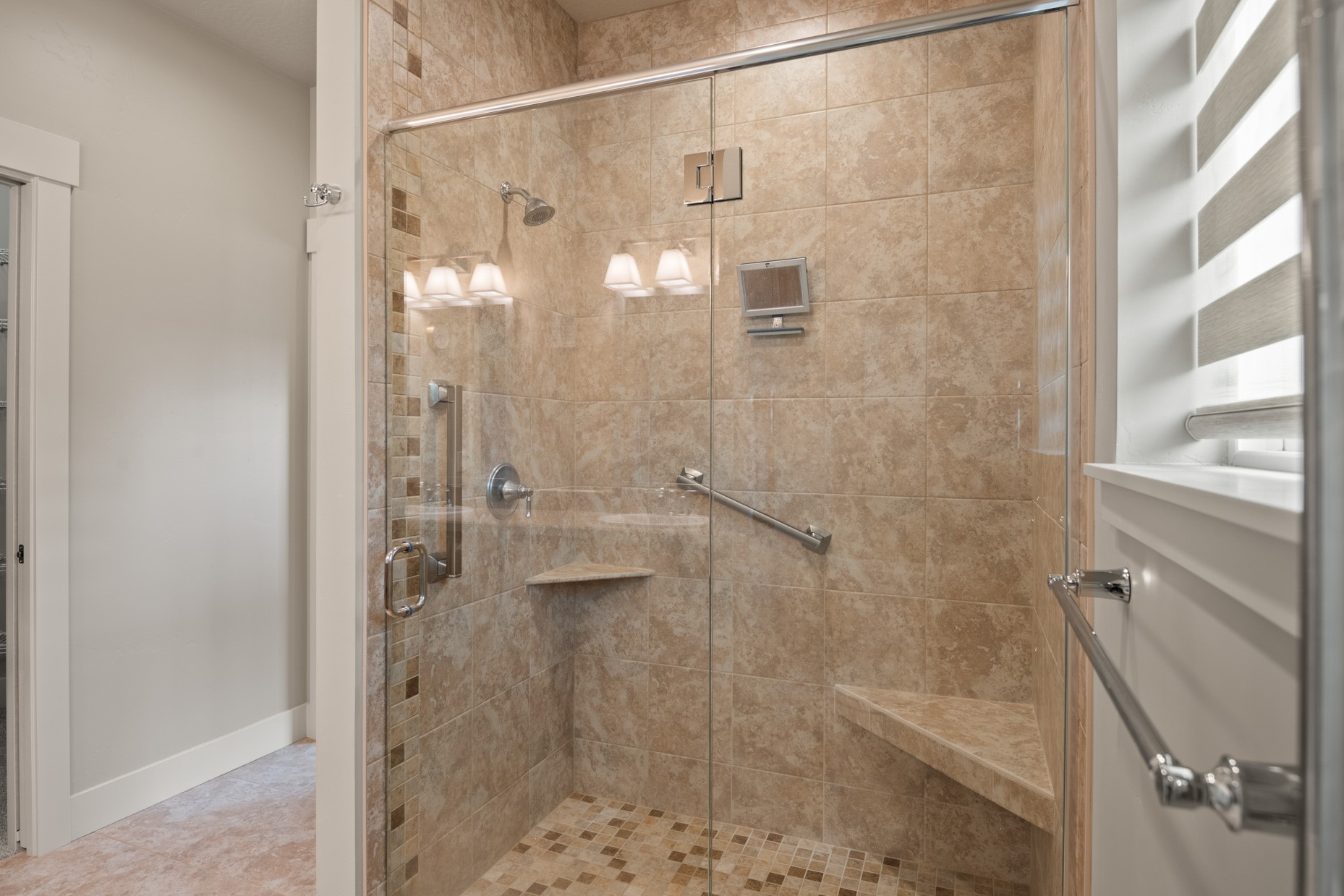 Missoula, Montana 59808, United States, 3 Bedrooms Bedrooms, ,2 BathroomsBathrooms,Residential,Active,121728