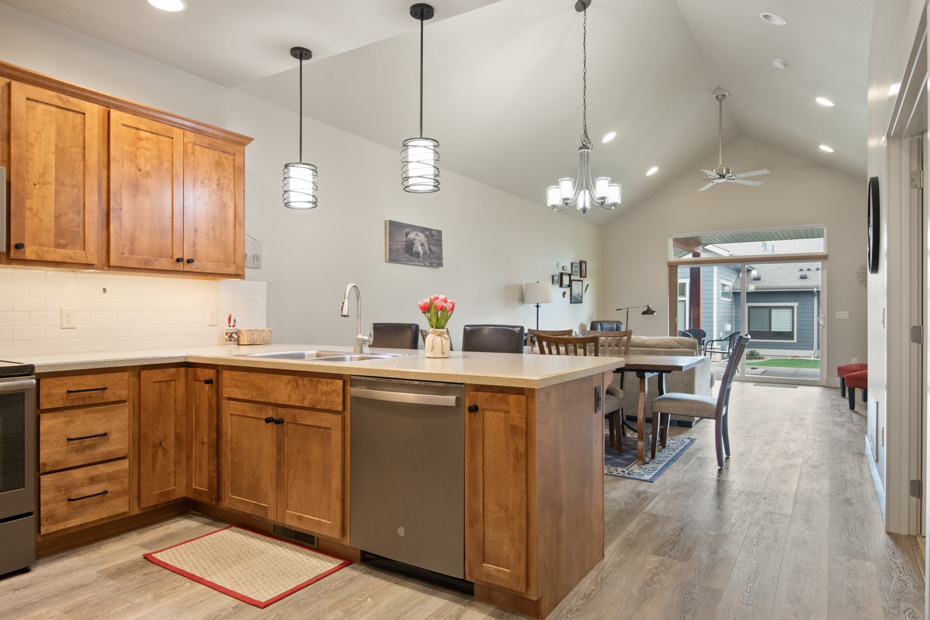 Missoula, Montana 59808, United States, 3 Bedrooms Bedrooms, ,2 BathroomsBathrooms,Residential,Active,121728