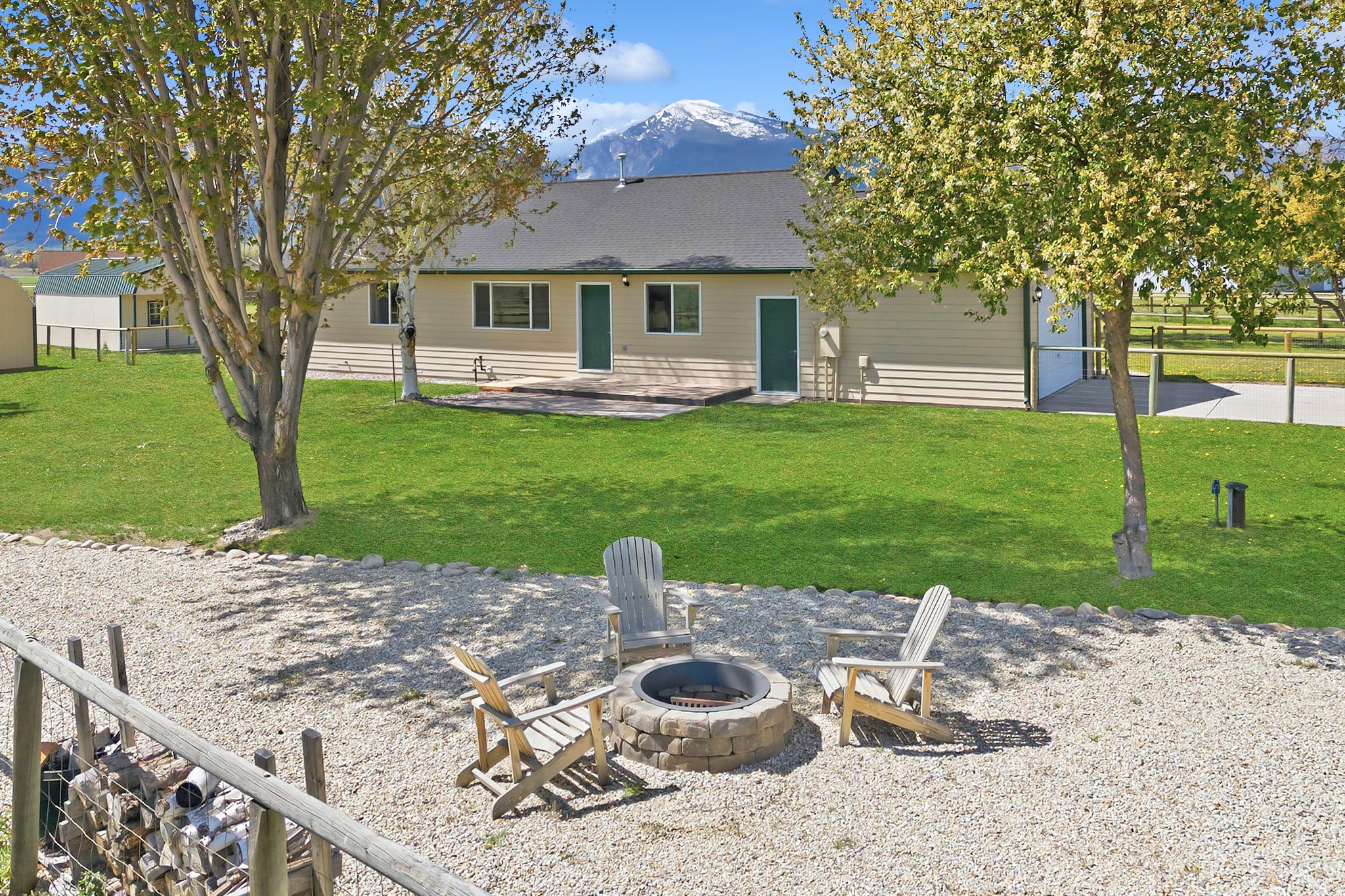 4318 Leonard Lane