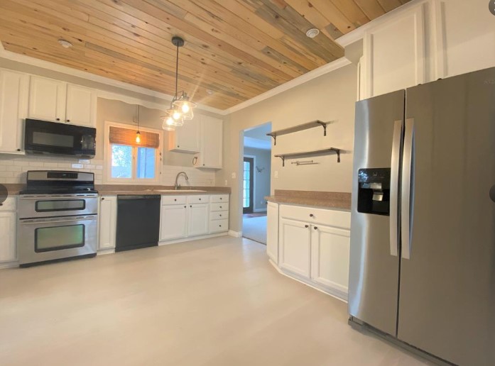 607/609 5th Avenue N