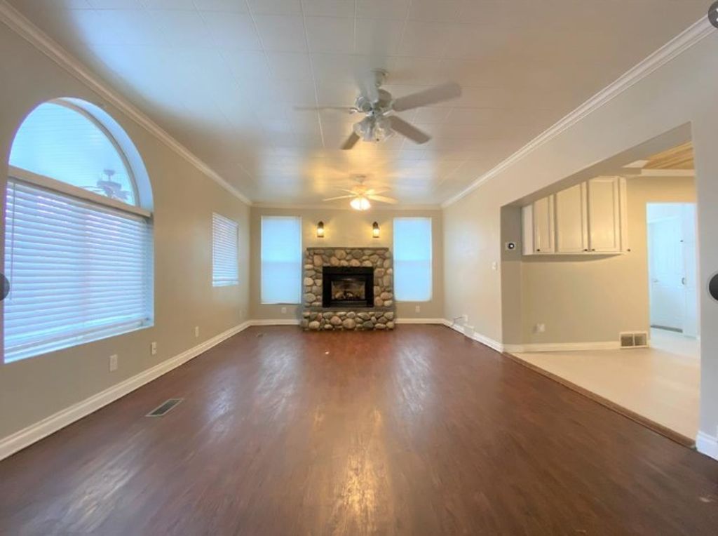 Photo of 607/609 5th Avenue N, Great Falls, MT 59401 (MLS # 30064381)