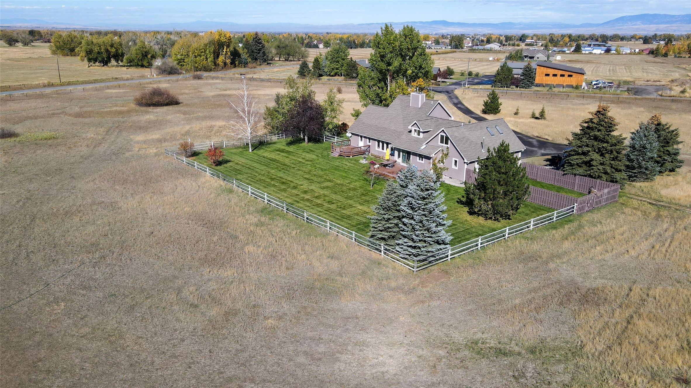 3550 Boulder Boulevard