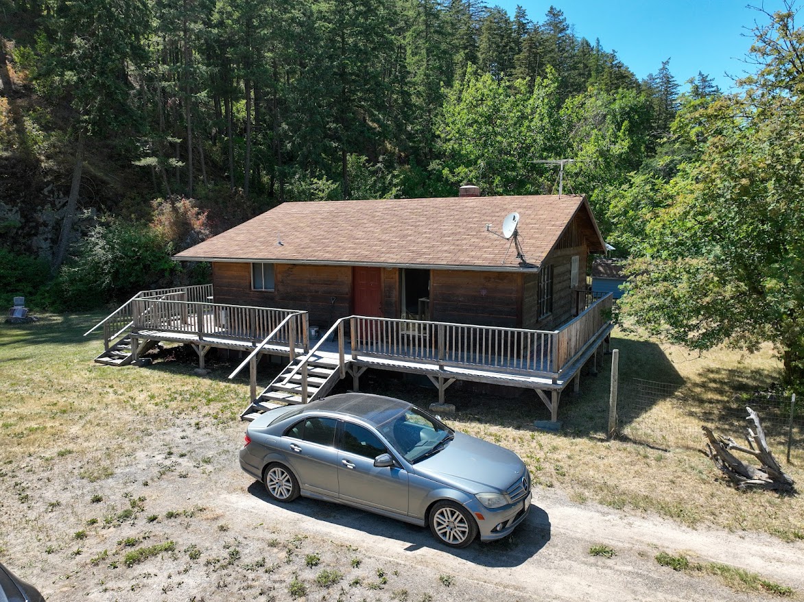 32455 & 32451 Bible Lane