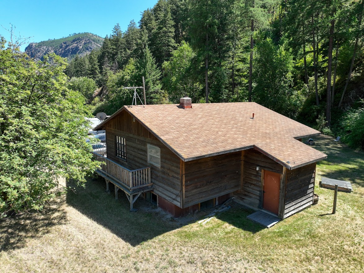 32455 & 32451 Bible Lane