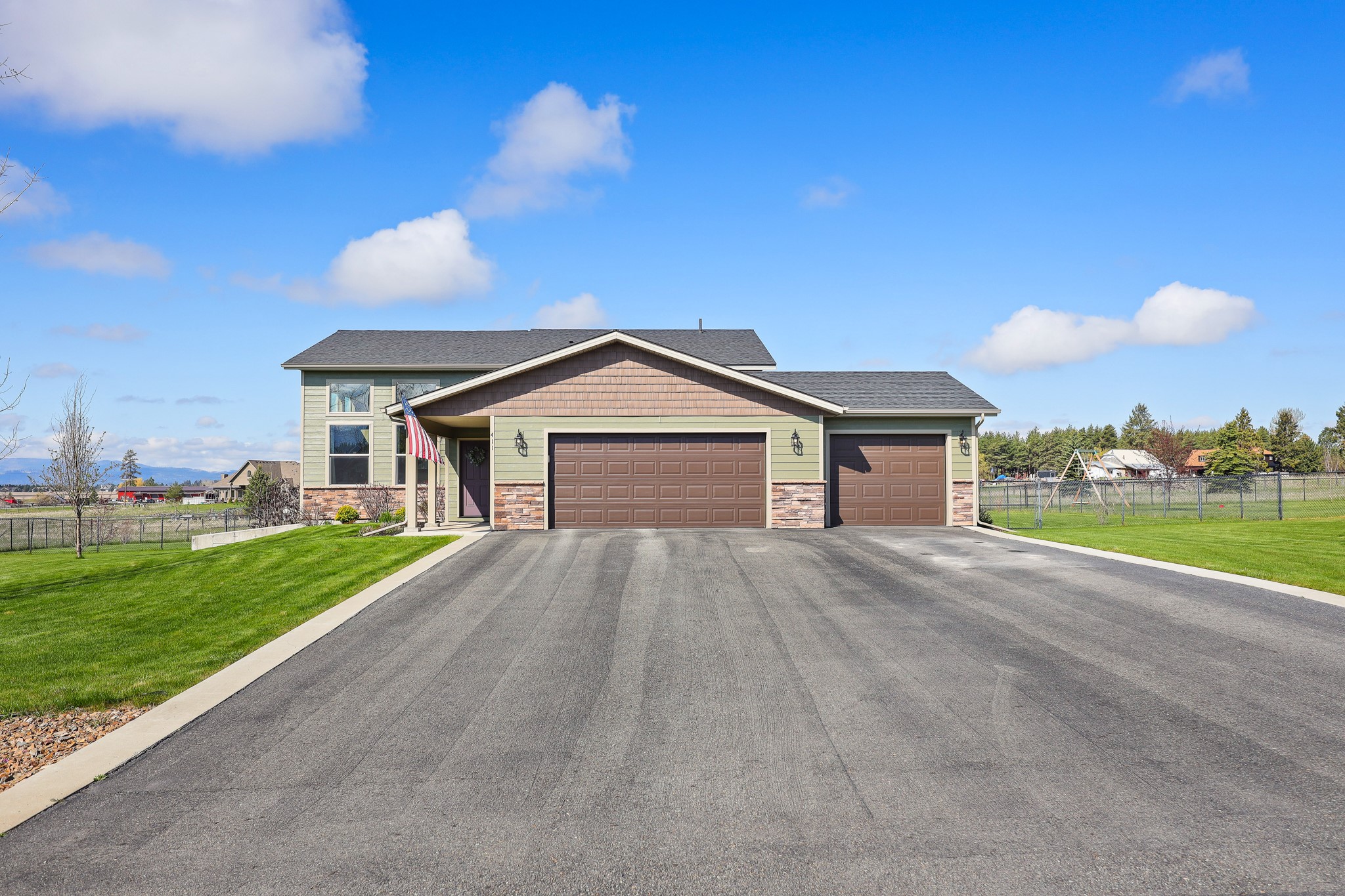 411 Spruce Meadows Loop