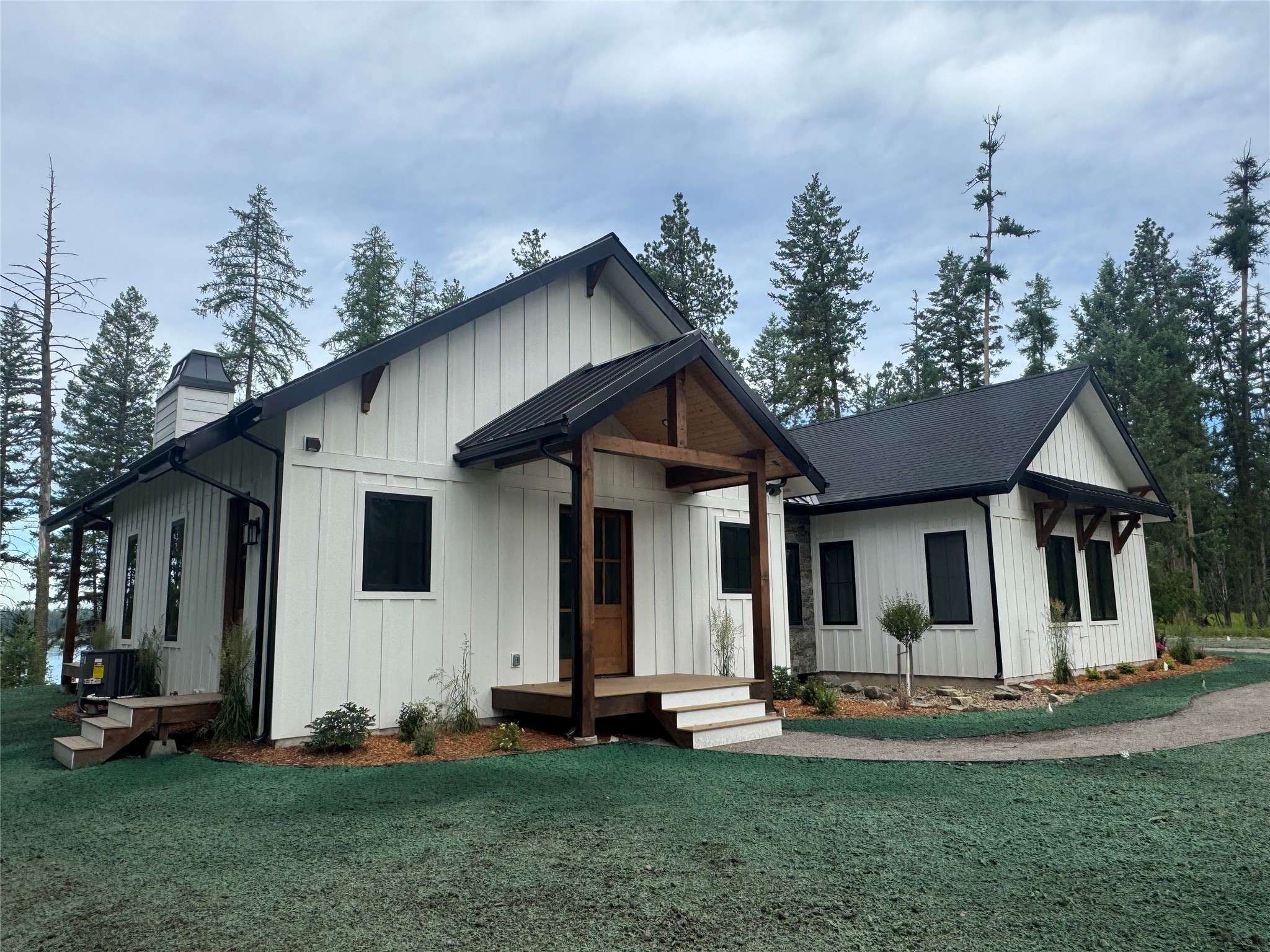 1818 Echo Cabin Loop