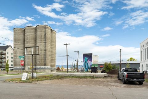 Tiny photo for 5 6th Avenue W, Kalispell, MT 59901 (MLS # 30058544)