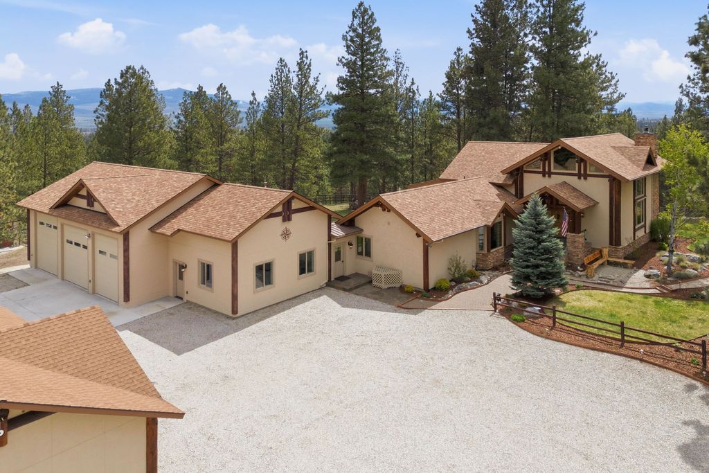 Photo of 1858 Pleasant View Drive, Victor, MT 59875 (MLS # 30069579)