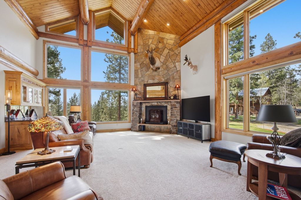Photo of 1858 Pleasant View Drive, Victor, MT 59875 (MLS # 30069579)