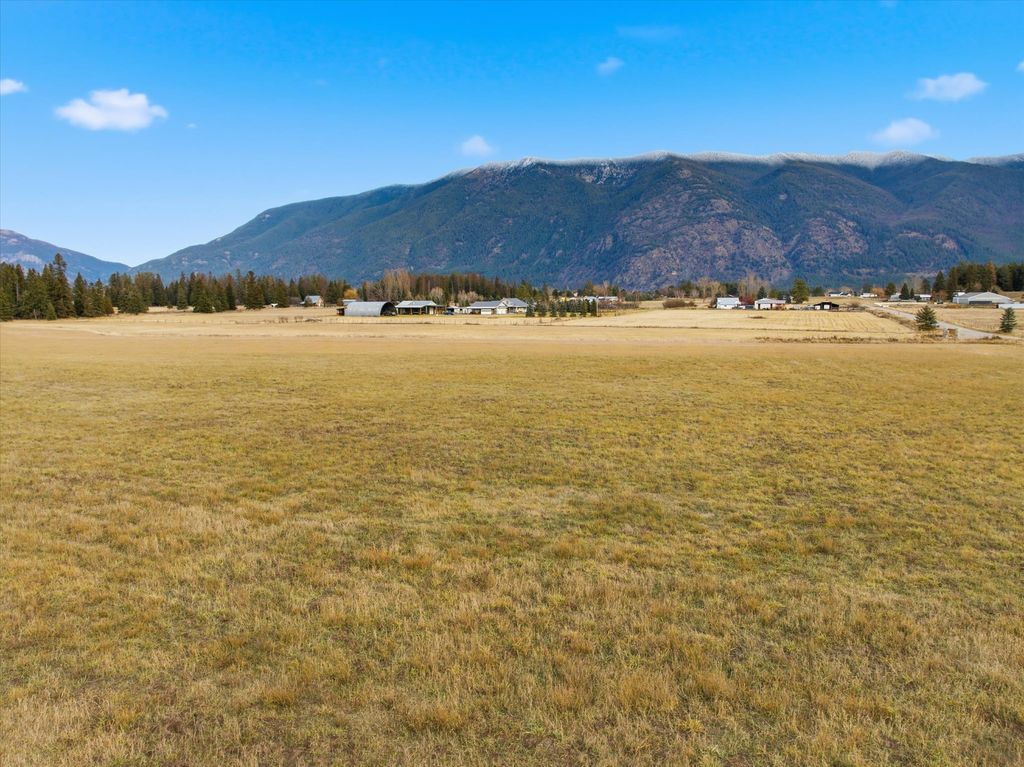 Photo of 189 Patriots Lane, Columbia Falls, MT 59912 (MLS # 30061065)