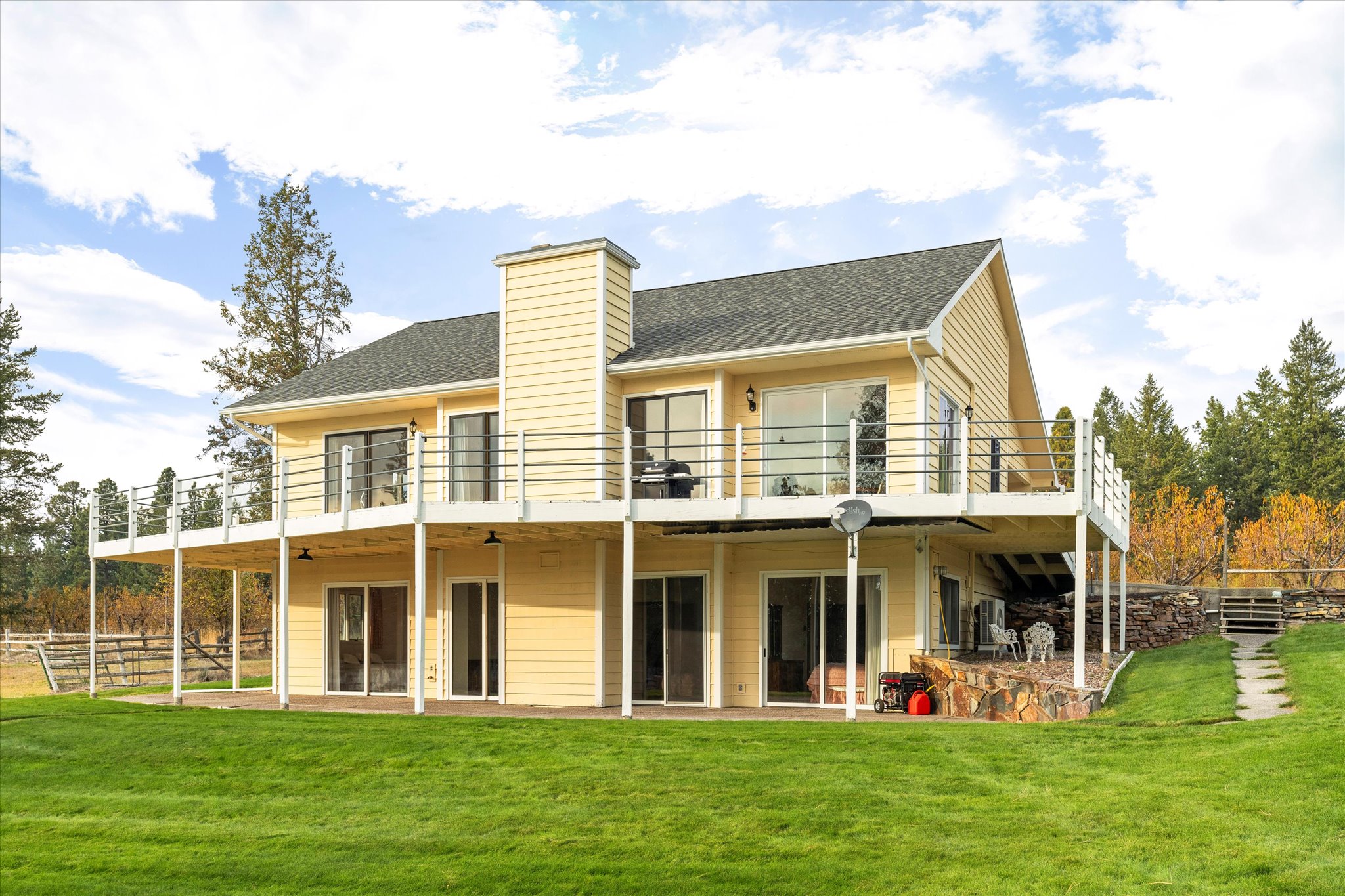 Bigfork, Montana 59911, United States, 3 Bedrooms Bedrooms, ,4 BathroomsBathrooms,Residential,Active,32295