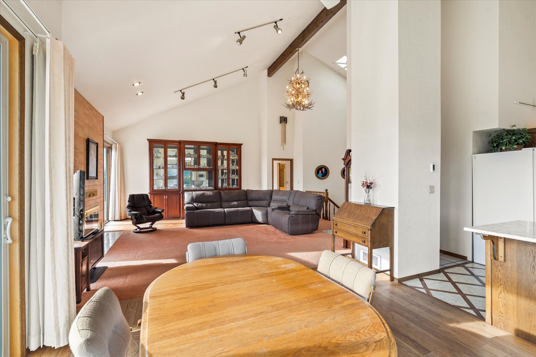 Bigfork, Montana 59911, United States, 3 Bedrooms Bedrooms, ,4 BathroomsBathrooms,Residential,Active,32295