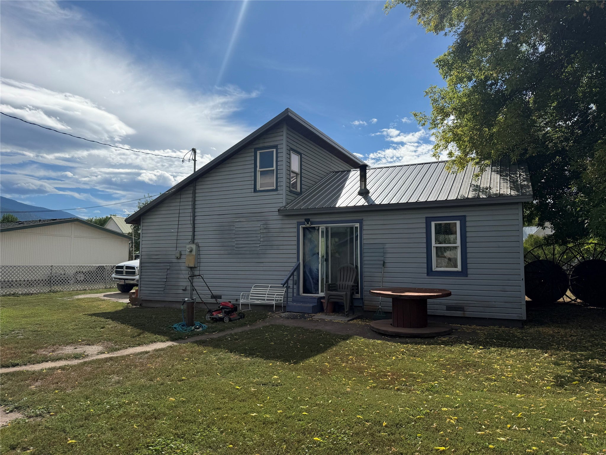 208 E Meany Street