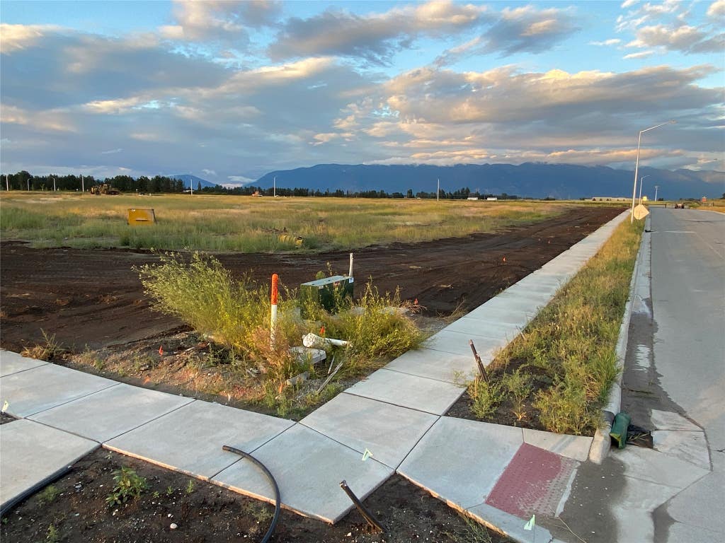 Photo of NHN Lincoln Street, Kalispell, MT 59901 (MLS # 30076952)