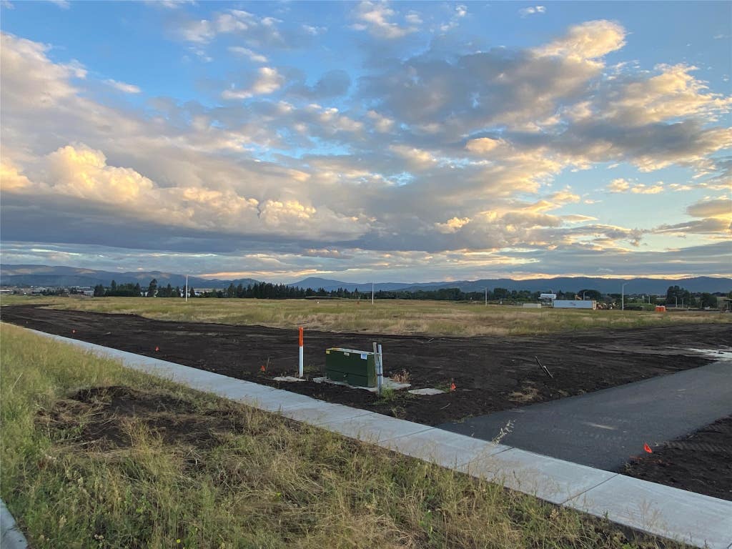 Photo of NHN Lincoln Street, Kalispell, MT 59901 (MLS # 30076952)