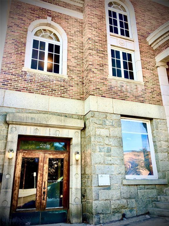 229 N Montana Street