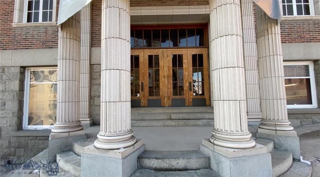 229 N Montana Street