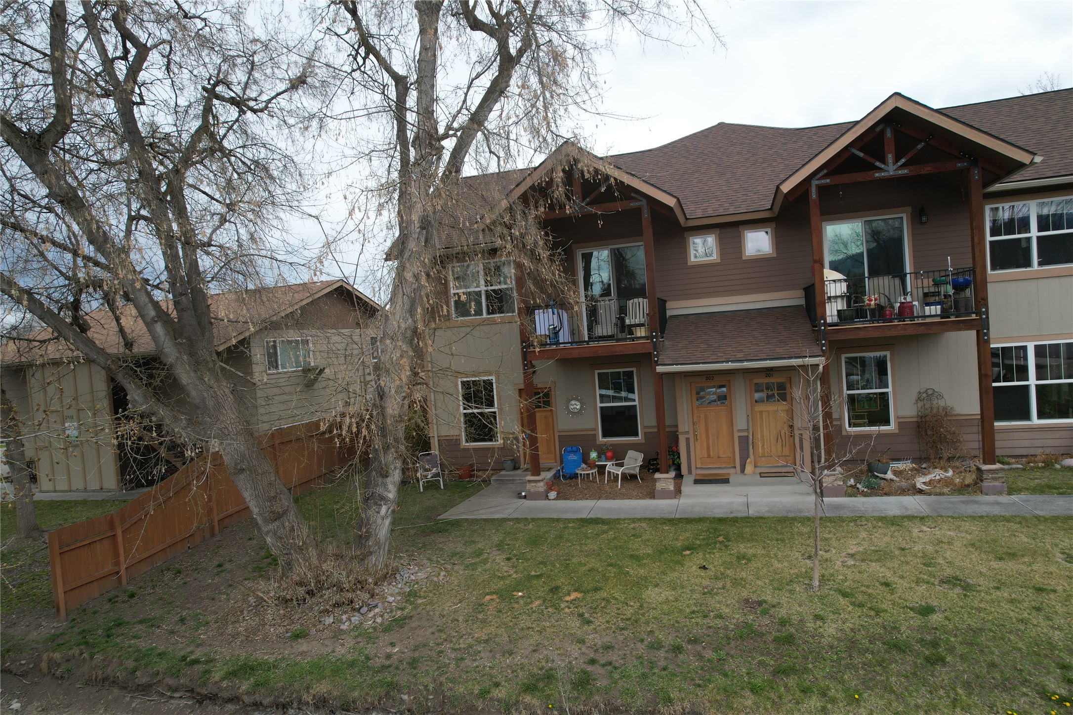 2002 S 6th Street W 102