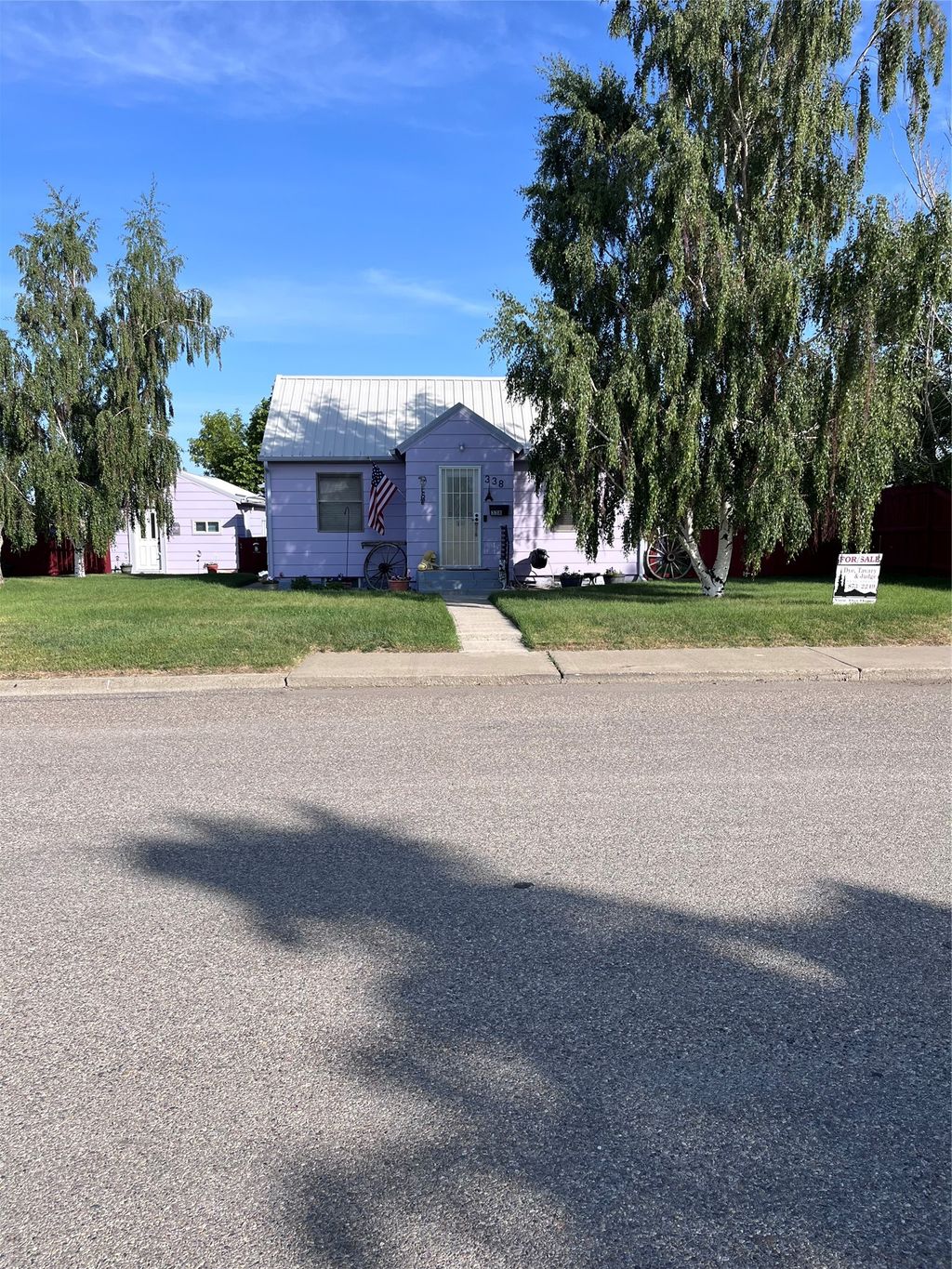 Photo of 338 5th Avenue SE, Cut Bank, MT 59427 (MLS # 30060775)