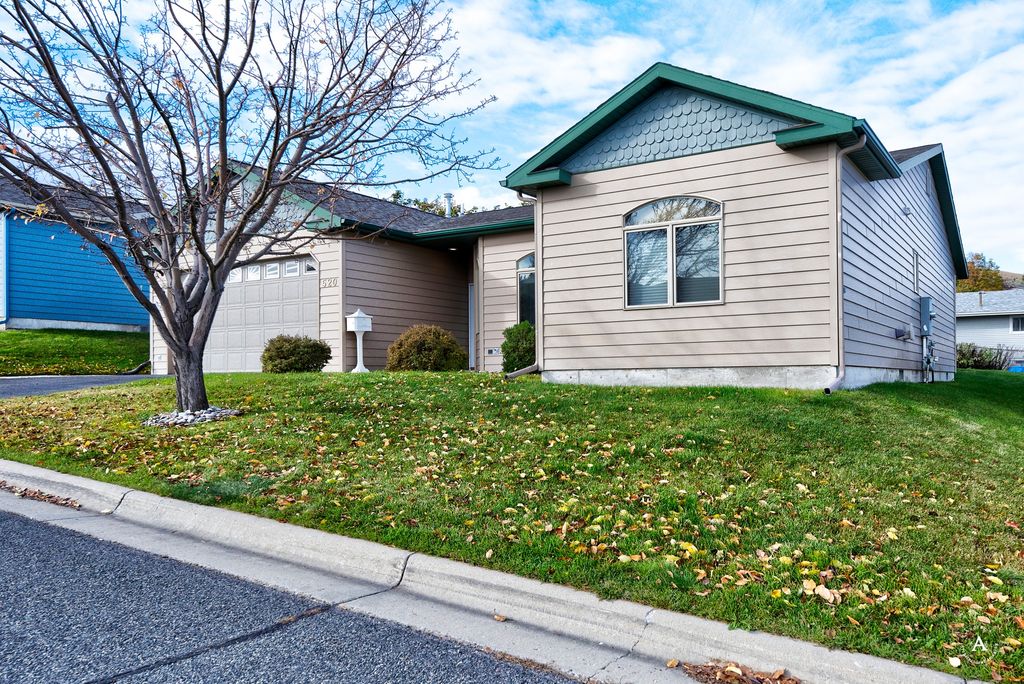 Photo of 520 Burnham Place, Helena, MT 59601 (MLS # 30061095)