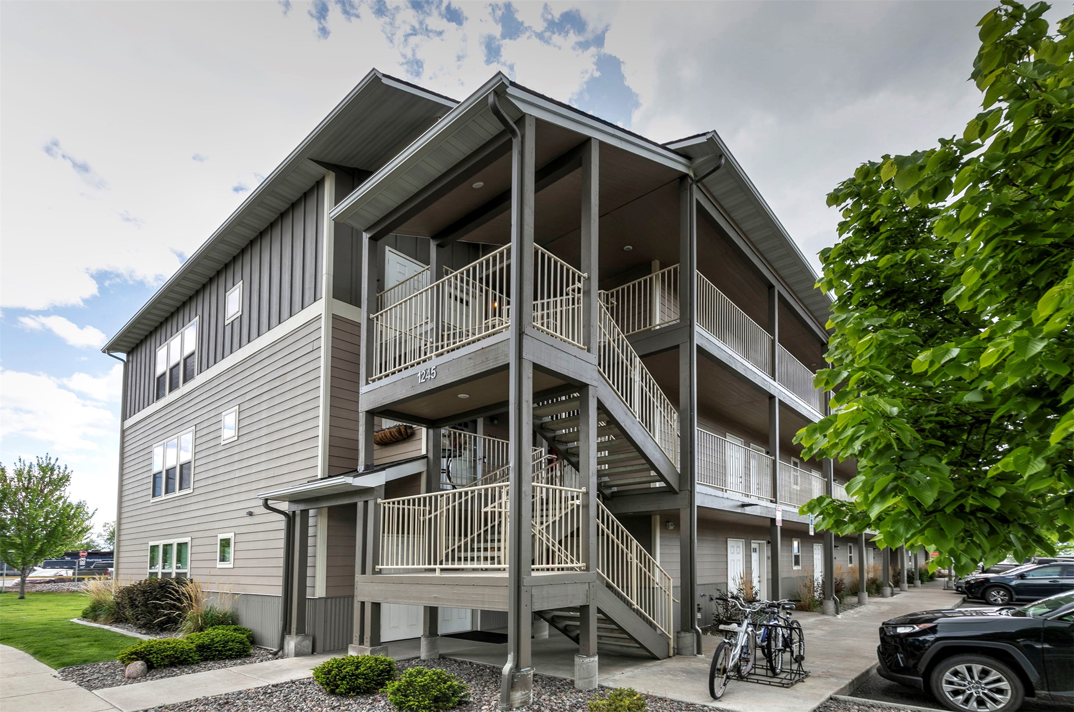 1245 Waverly Street 103