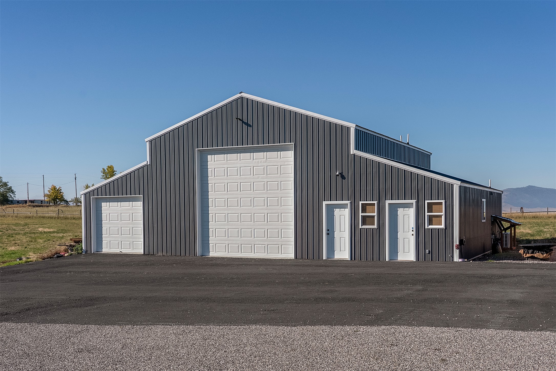 38035 Valley Hills Lane