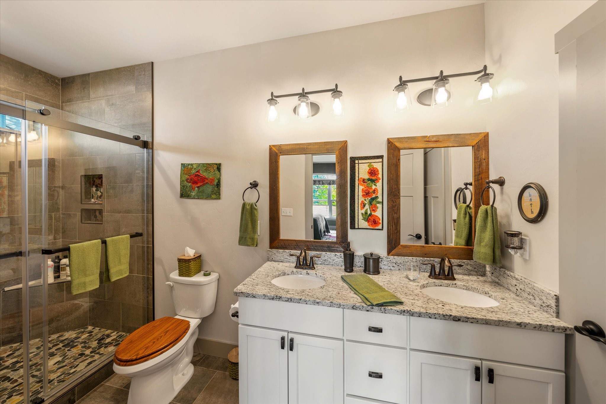 Bigfork, Montana 59911, United States, 3 Bedrooms Bedrooms, ,2 BathroomsBathrooms,Residential,Pending,46116