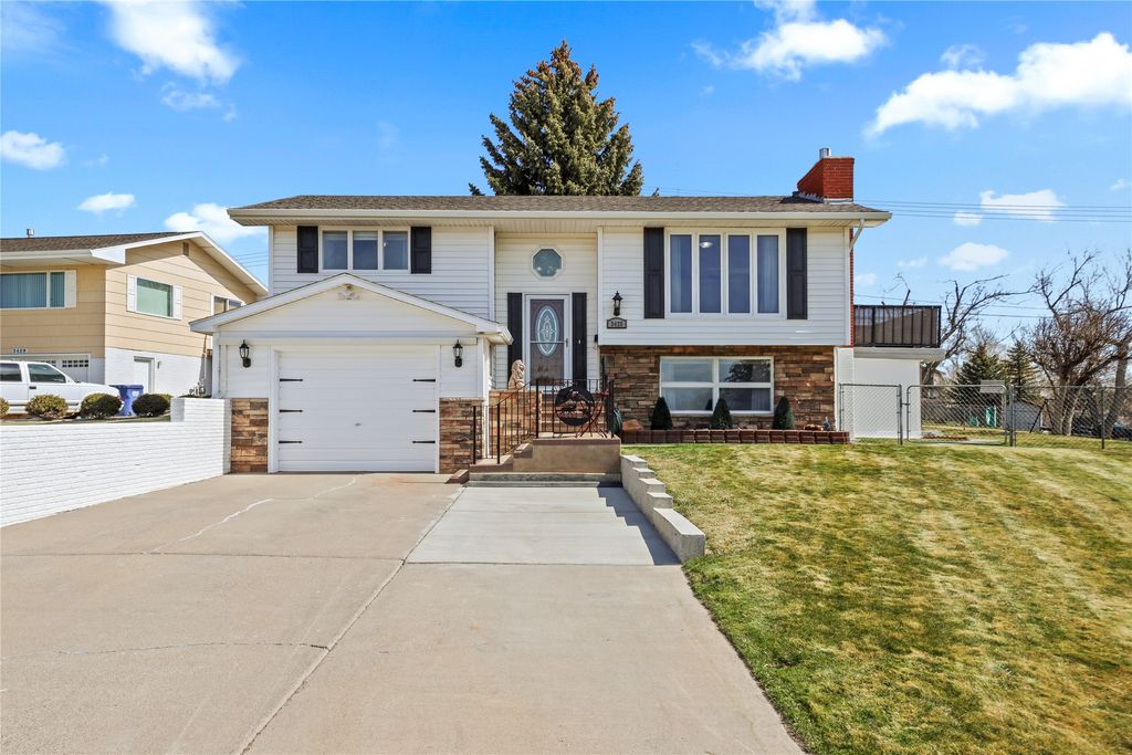 Photo of 3425 9th Street NE, Great Falls, MT 59404 (MLS # 30068659)